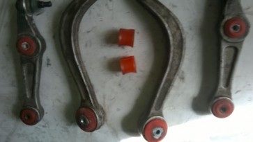 Втулки переднего стабилизатора Lancia Thesis